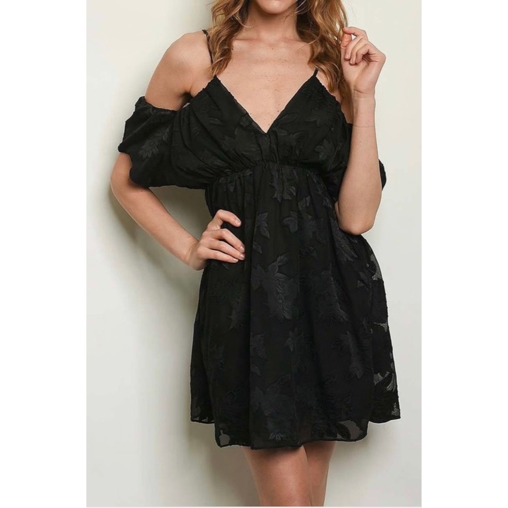 ❤️LAST ONE! SUGARLIPS little black dress